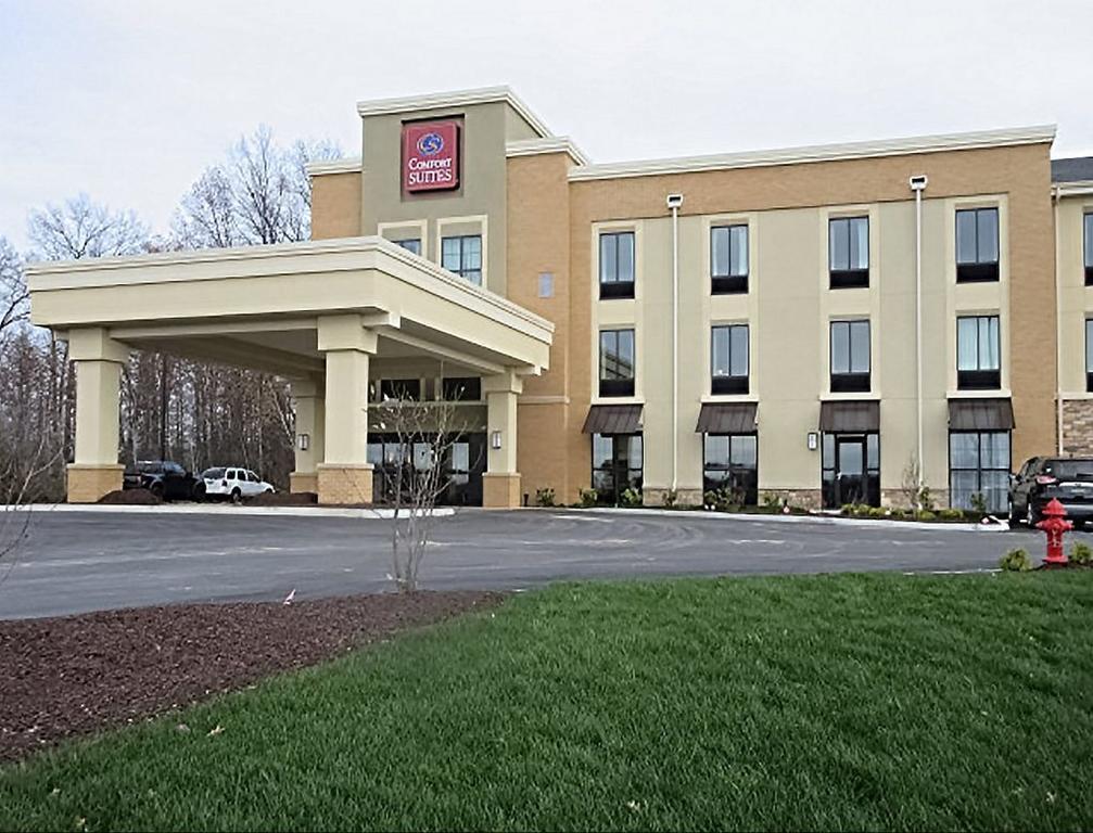 Comfort Suites-Youngstown North Exterior foto